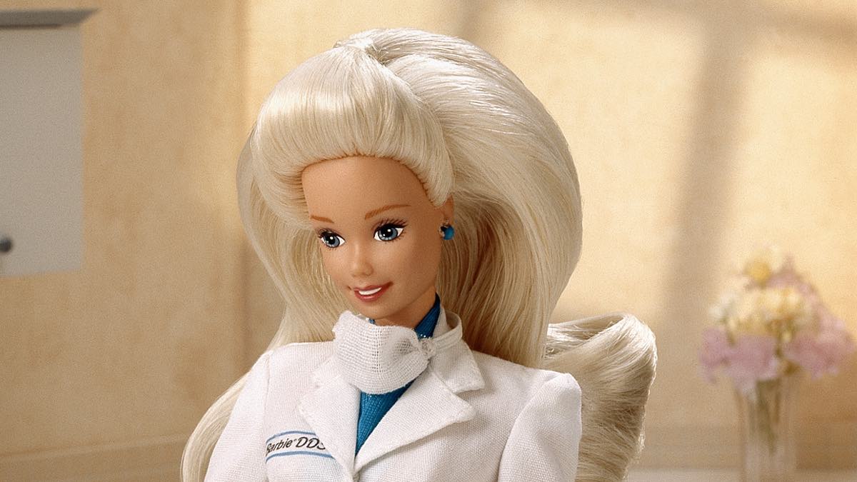 Dentist barbie best sale doll 1997